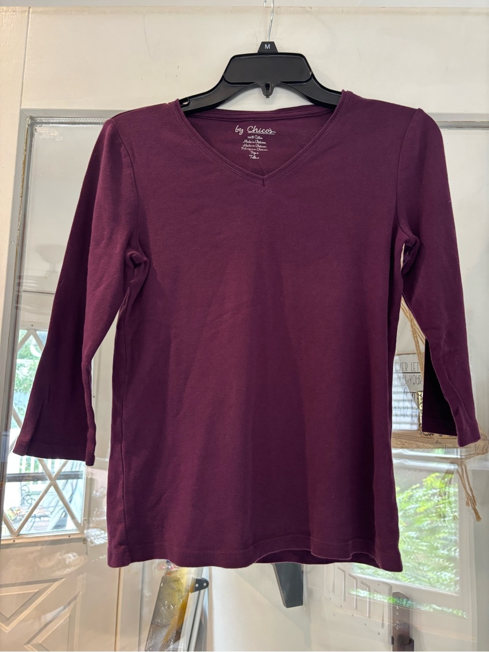 Chico's Women's V-Neck 3/4 Sleeve Top in Plum Size 0 (Small)